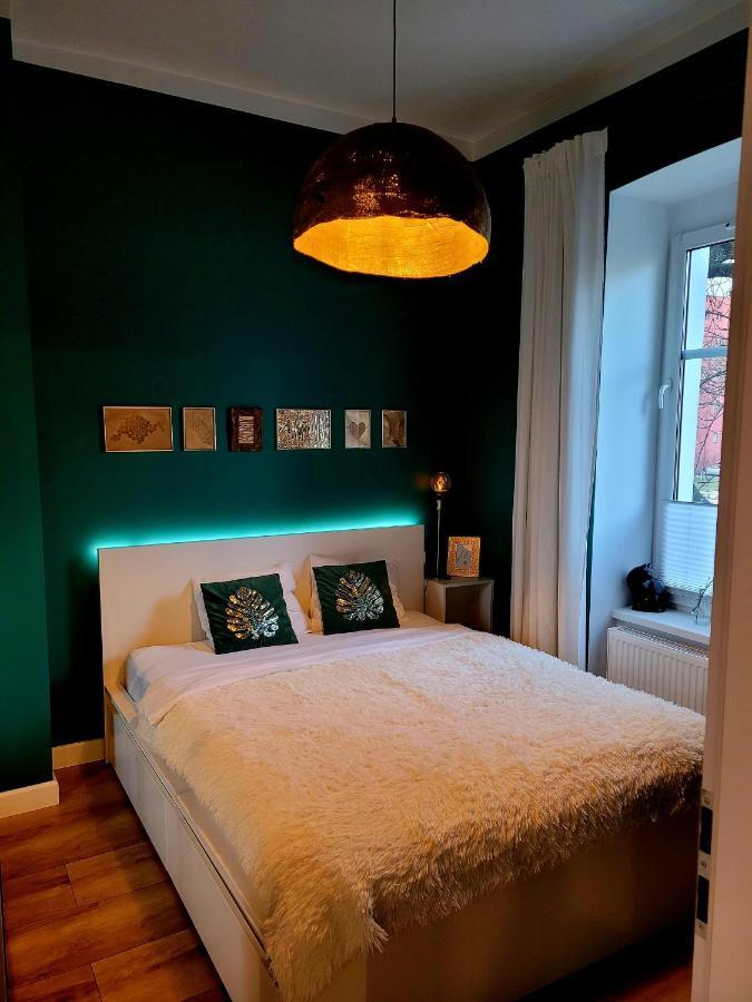 Apartament By The Way Appartamento Breslavia Esterno foto